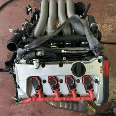 Audi A6 2.0 benzinli ALT kodlu çıkma dolu motor